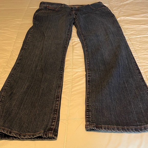 Wrangler Indigo Denim Jeans with Contrast Stitching - Picture 8 of 8